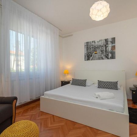 Apartman Karmen Трогир Экстерьер фото