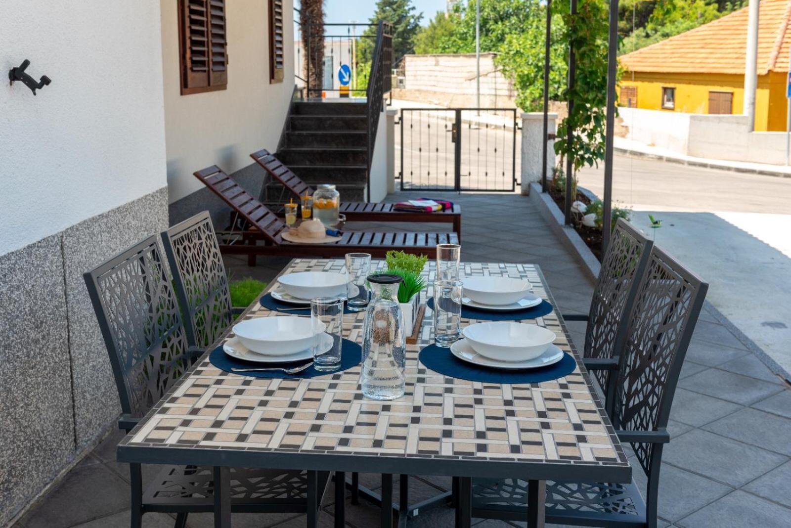 Apartman Karmen Трогир Экстерьер фото
